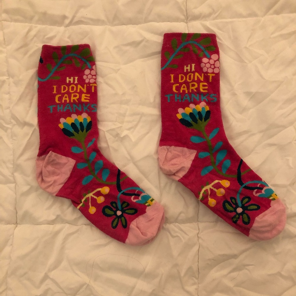 🖤i don’t care socks